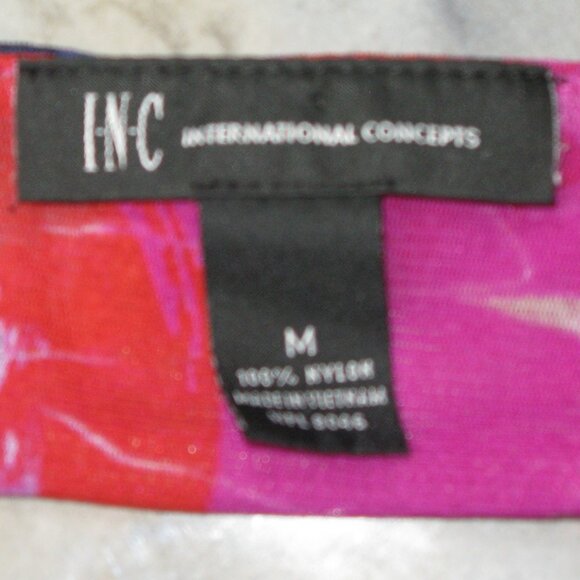 INC Magenta/Red Floral Lightweight Sleeveless Blouse Size Medium - Picture 6 of 6